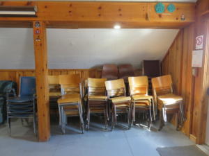 20 Beaver - main floor -extra chairs